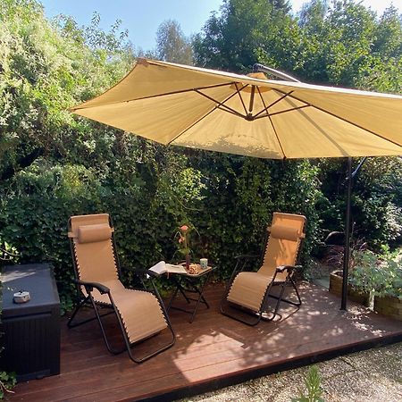Ferienwohnung Gulfhaus, Mit Sauna Und Grossem Garten Apen Exterior foto